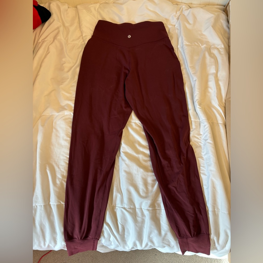 Maroon lululemon size 6 align joggers